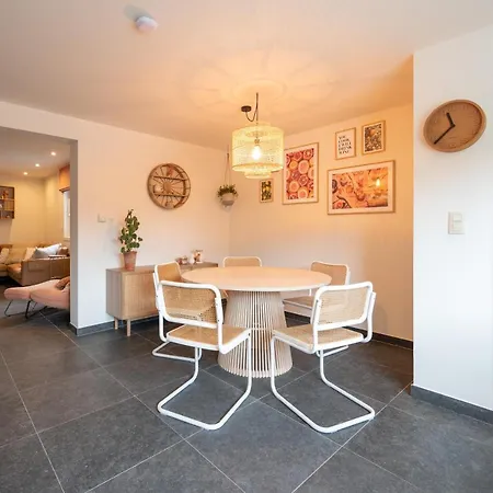 Сasa de vacaciones Beautiful House With Hottub Near Sea And Bruges *